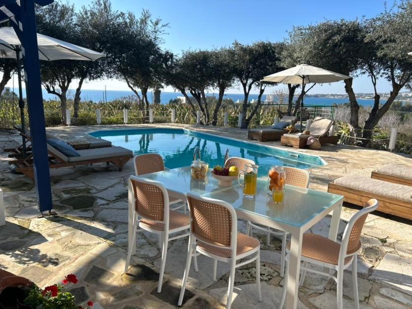 Banana Sunset Villas Paphos Bagian luar foto