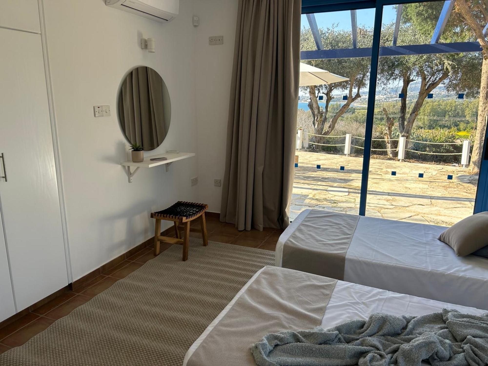 Banana Sunset Villas Paphos Bagian luar foto